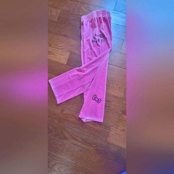 Hello Kitty X Forever 21 Tracksuit - Picture 11 of 13